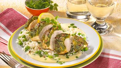 Hähnchenfilet mit Kräutersoße Rezept - Foto: LECKER @ Bauer Media Group