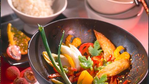 Hähnchenfilet mit Mango aus dem Wok Rezept - Foto: Maass