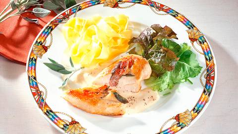 Hähnchenfilet mit Schinken und Salbei Rezept - Foto: House of Food / Bauer Food Experts KG