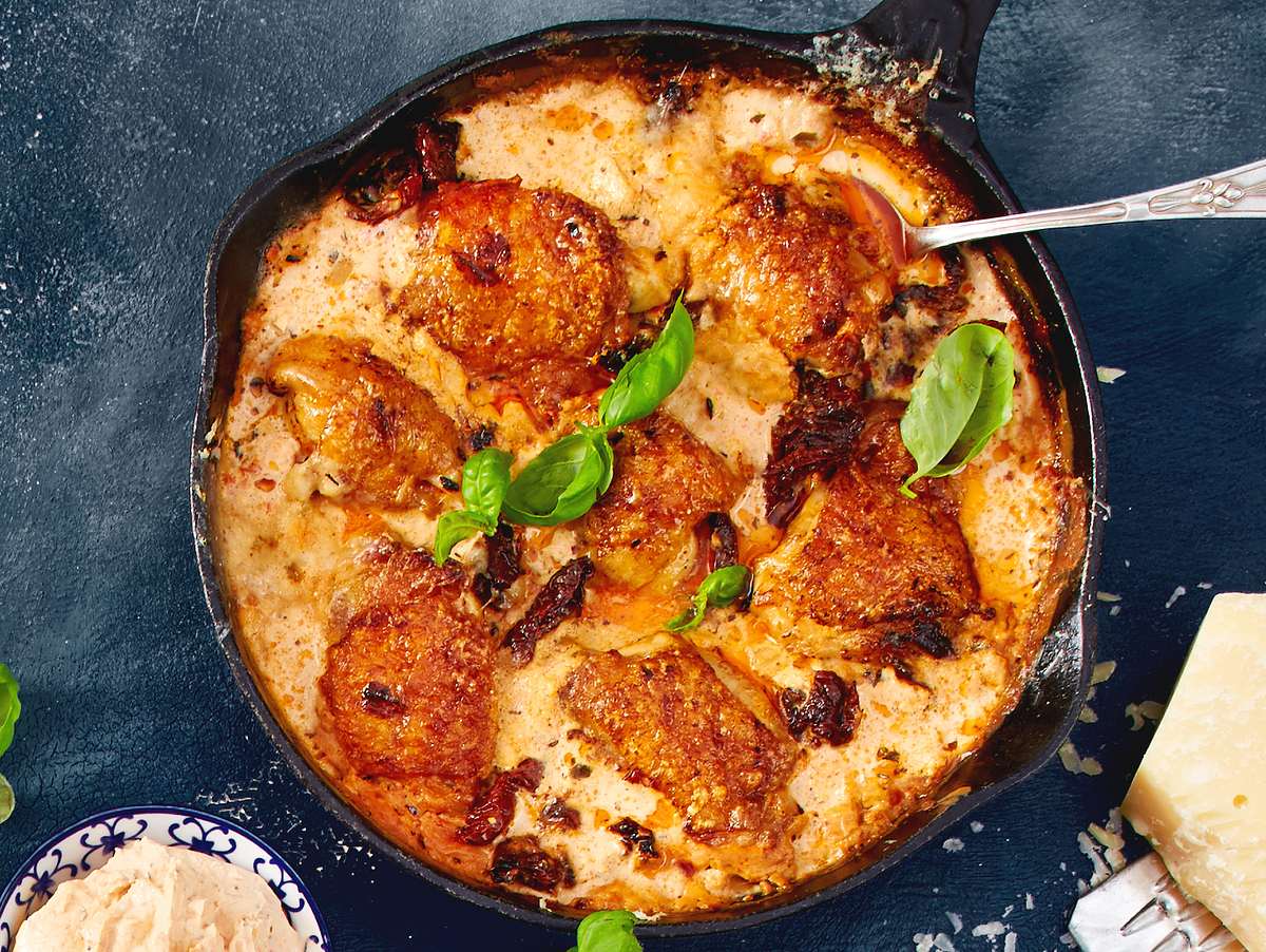 Hähnchenfilets in Tomaten-Käse-Soße Rezept