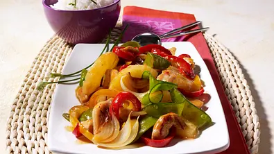 Hähnchenfleisch süß sauer Rezept - Foto: LECKER @ Bauer Media Group