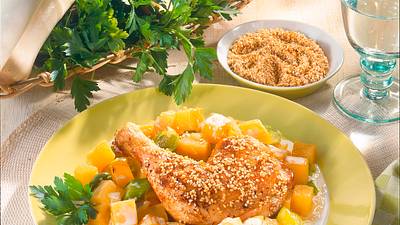 Hähnchenkeule mit Steckrüben-Porreegemüse Rezept - Foto: LECKER @ Bauer Media Group