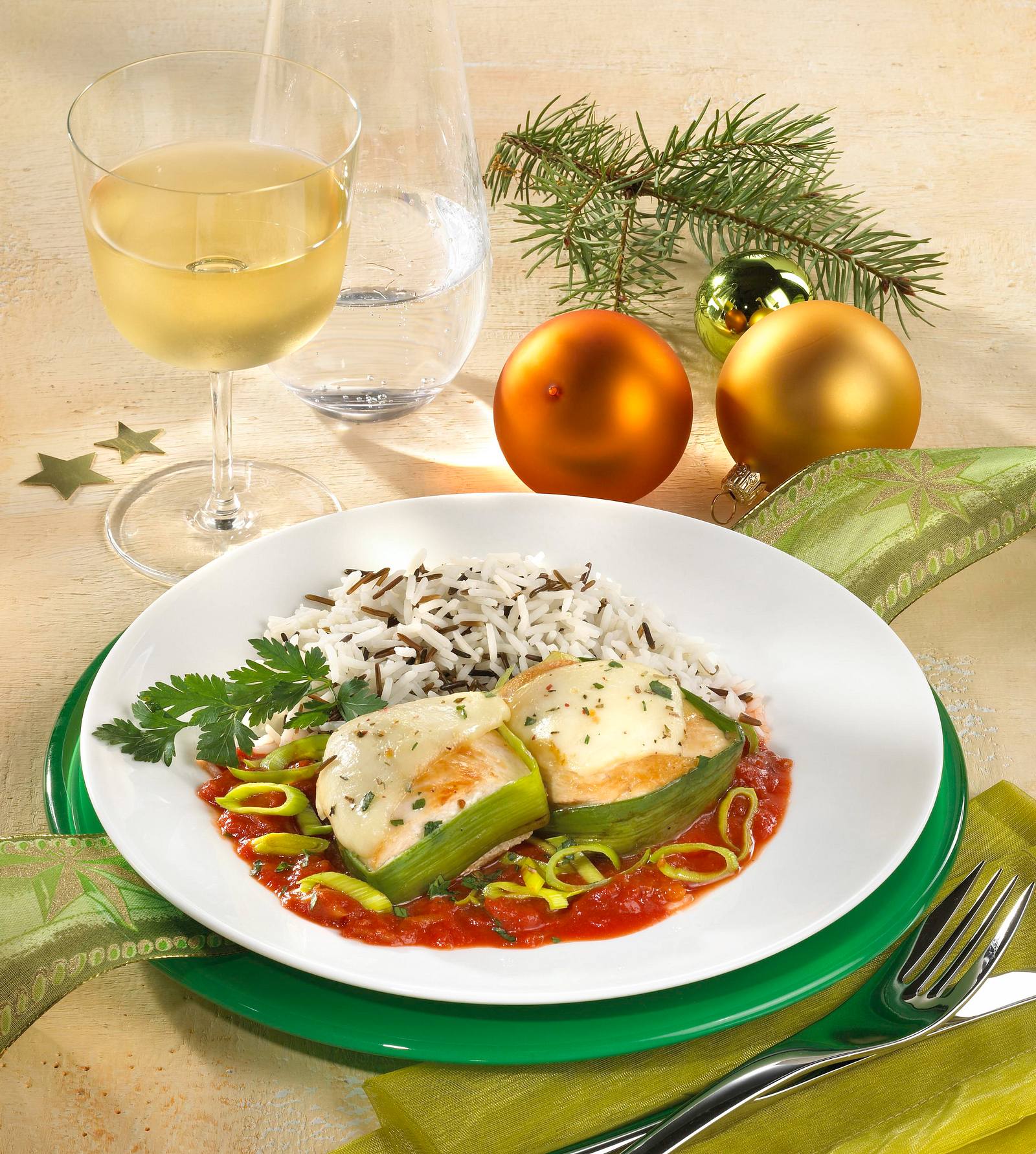Hähnchenmedaillons Rezept, Rezept Für Hähnchenmedaillons In Käse Panade Mit Curry Soße