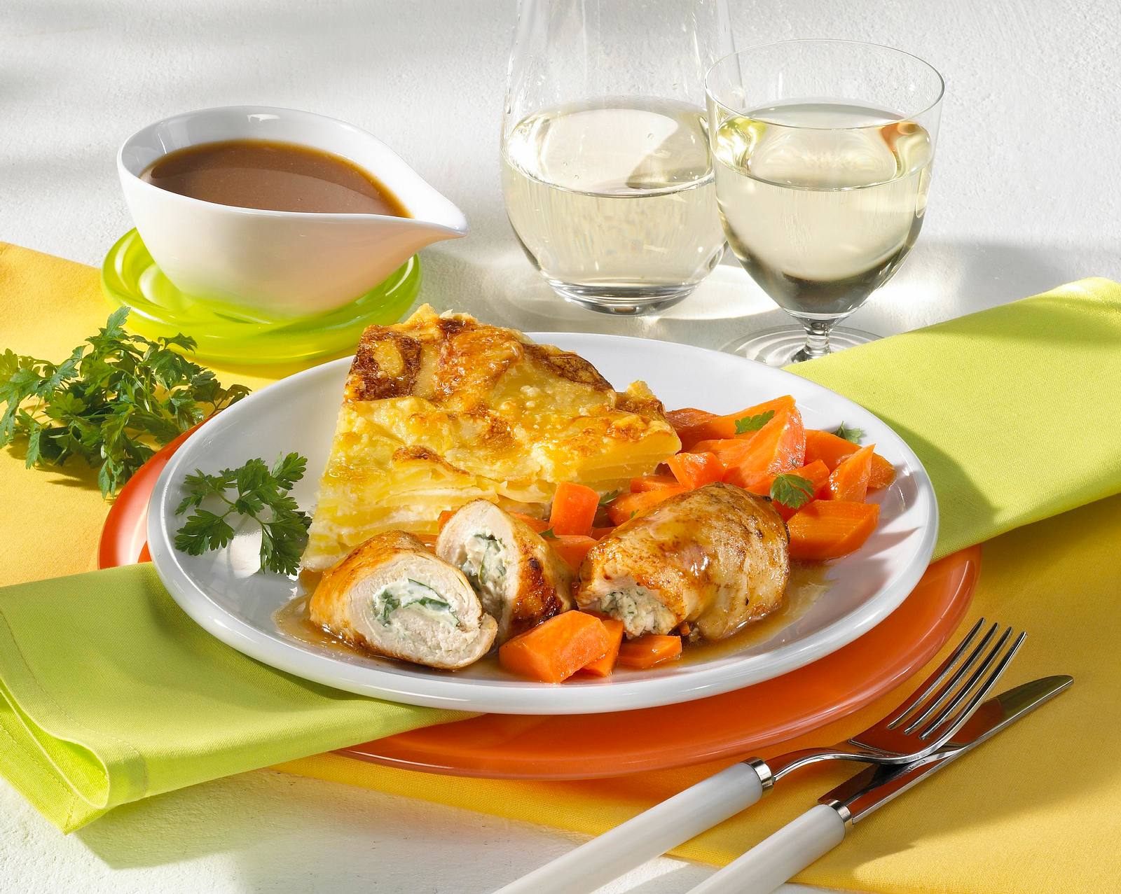 Hähnchenröllchen mit Frischkäsefüllung