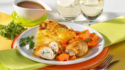 Hähnchenröllchen mit Frischkäsefüllung Rezept - Foto: LECKER @ Bauer Media Group