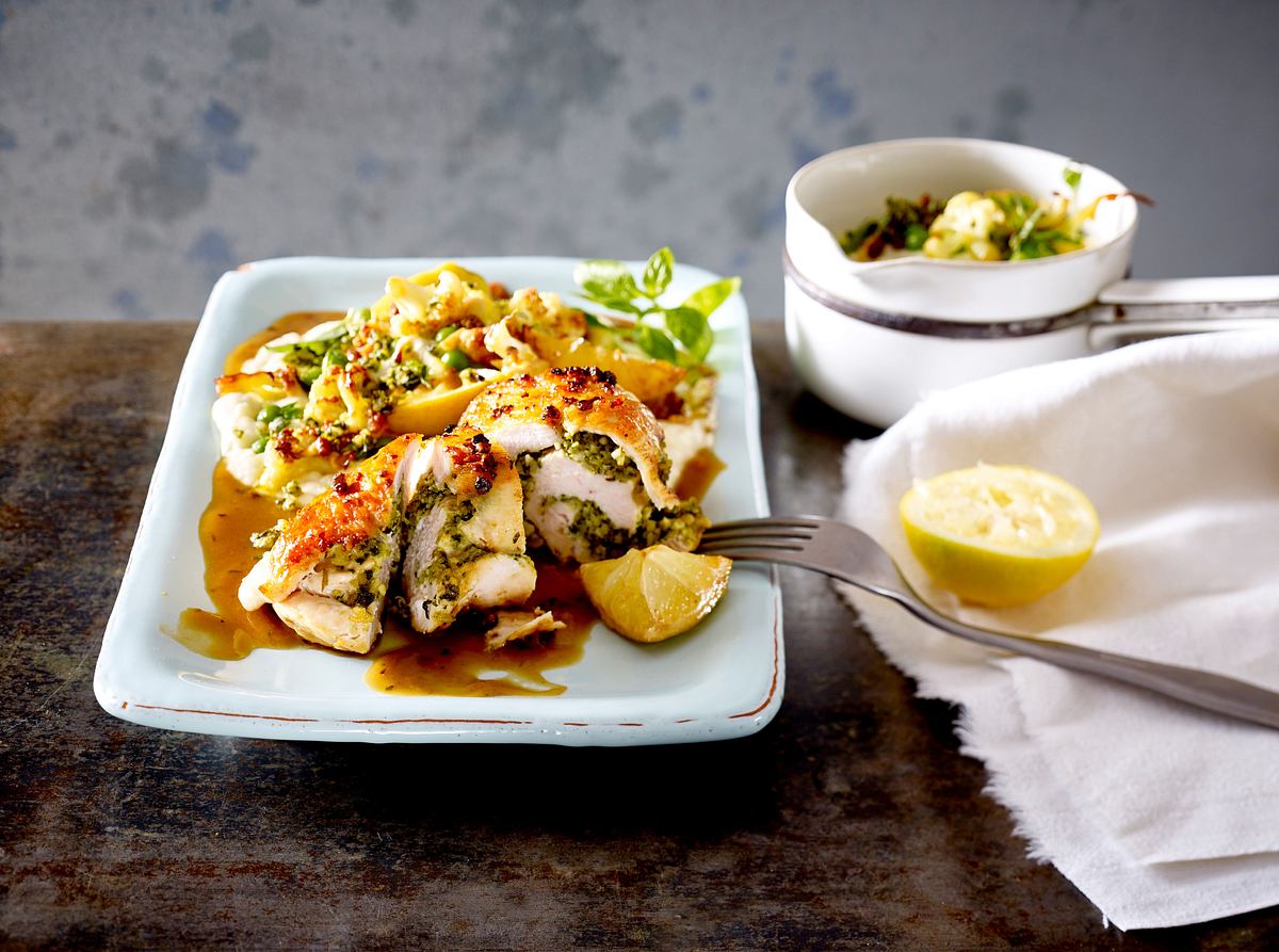 Hähnchenrouladen mit Zitronen-Gremolata und Blumenkohl Rezept