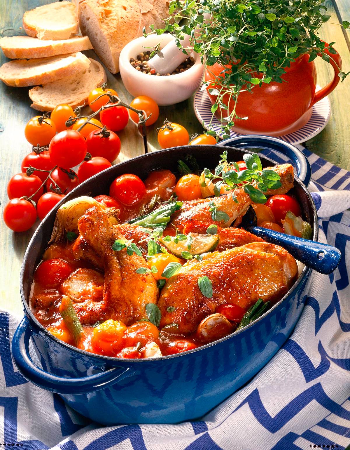 Hähnchenteile mit Kirschtomaten und Lauchzwiebeln Rezept