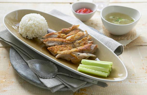 Hainan Chicken Rice – Hähnchenkeulen mit Brühreis (AUSSENPRODUKTION) Rezept Hainan Chicken Rice – Hähnchenkeulen mit Brühreis (AUSSENPRODUKTION) Rezept