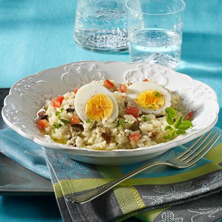 Halbierte Eier auf Steinpilzrisotto Rezept Halbierte Eier auf Steinpilzrisotto Rezept