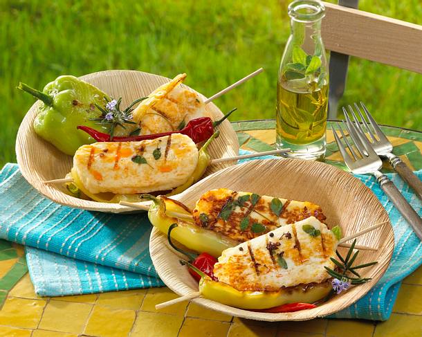 Halloumi-Oregano-Spieße mit Olivenöl Rezept Halloumi-Oregano-Spieße mit Olivenöl Rezept