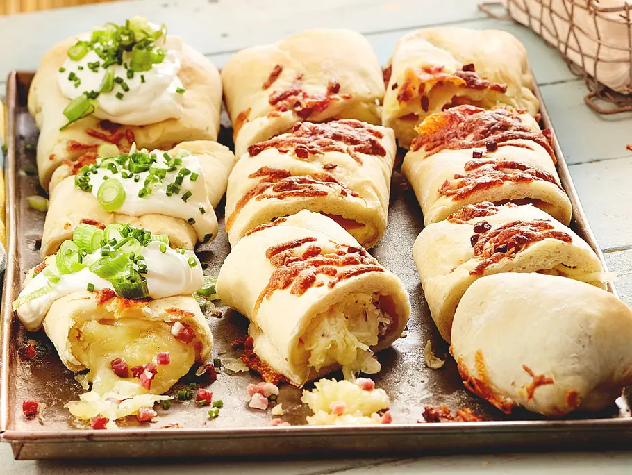 Handbrot mit Käse und Schinken Rezept