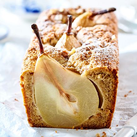 Haselnusskuchen mit Birnen-Kern Rezept Haselnusskuchen mit Birnen-Kern Rezept