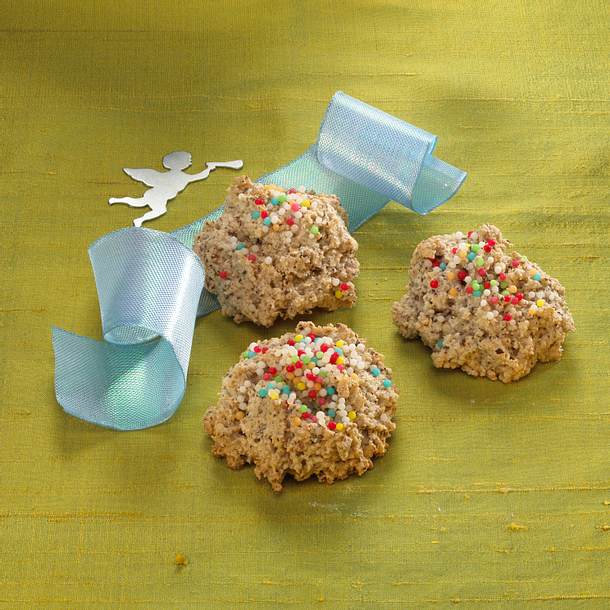 Haselnussmakronen mit Liebesperlen Rezept