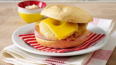Hawaii-Burger Rezept - Foto: House of Food / Bauer Food Experts KG