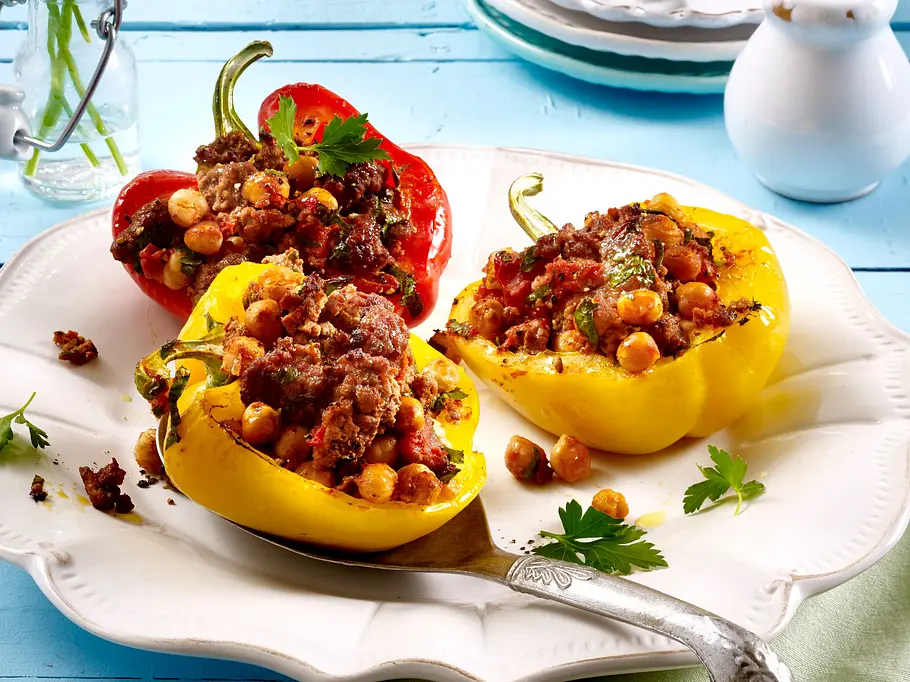 Gefüllte Paprika mit Hack und Kichererbsen aus dem Airfryer Rezept Gefüllte Paprika mit Hack und Kichererbsen aus dem Airfryer Rezept