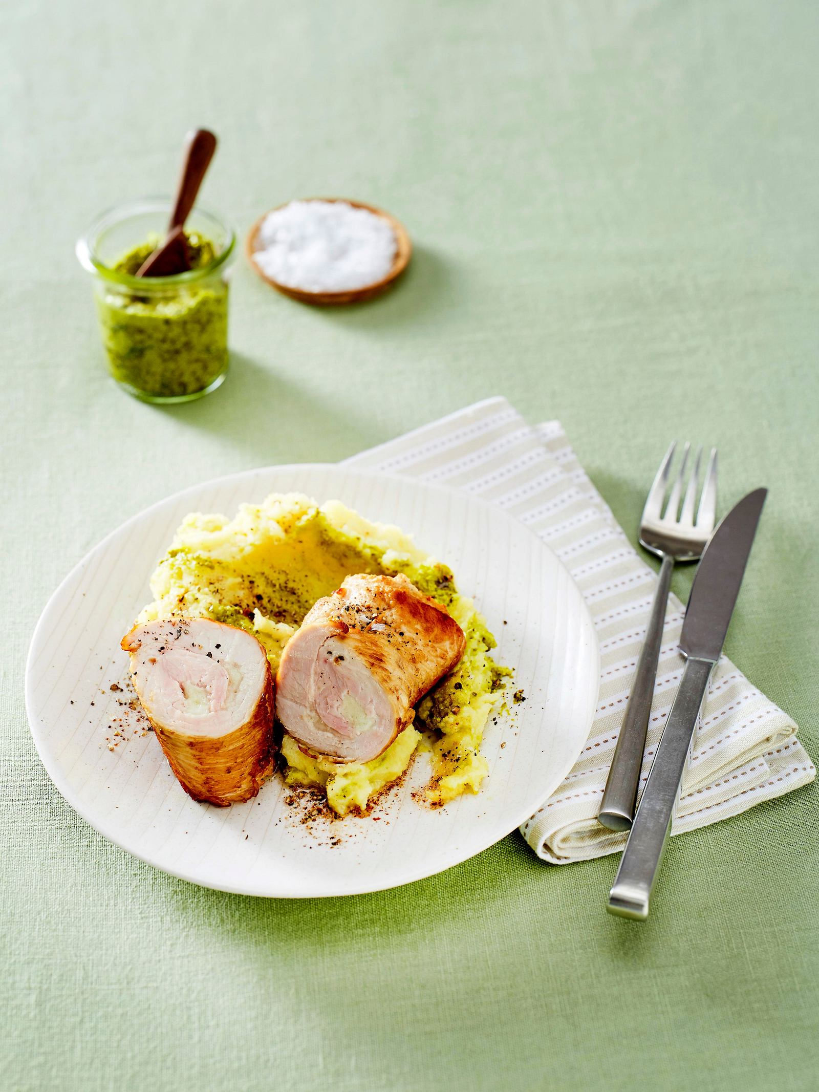 Mozzarella-Puten-Röllchen Rezept | LECKER