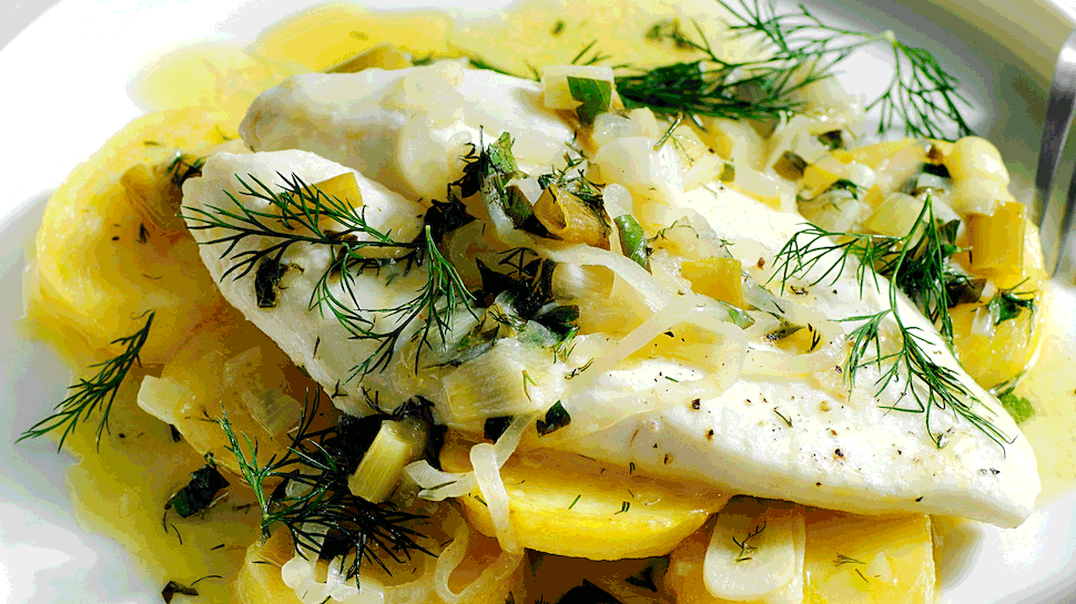 Fischfilet auf confierten Kartoffeln Rezept - Foto: Are Media Syndication 