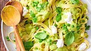 Tagliatelle mit Erbsen-Basilikum-Soße Rezept - Foto: House of Food / Bauer Food Experts KG