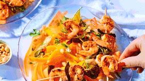 Thai-Garnelen mit Mangosalat Rezept - Foto: LECKER @ Bauer Media Group Thai-Garnelen mit Mangosalat Rezept - Foto: LECKER @ Bauer Media Group