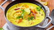 Feuriger Kürbistopf mit Ingwer und Garnelen Rezept - Foto: House of Food / Bauer Food Experts KG