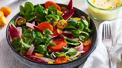 Regenbogen-Salat mit Kumquats Rezept - Foto: LECKER @ Bauer Media Group