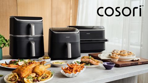 Airfryer von Cosori mit Essen - Foto: Cosori