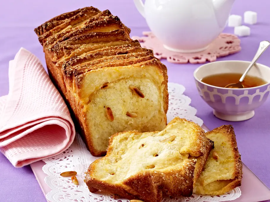 Hefe-Zitronen-Zupfbrot Rezept