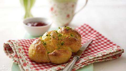 Hefezöpfchen (süße Brötchen) Rezept - Foto: Pretscher, Tillmann