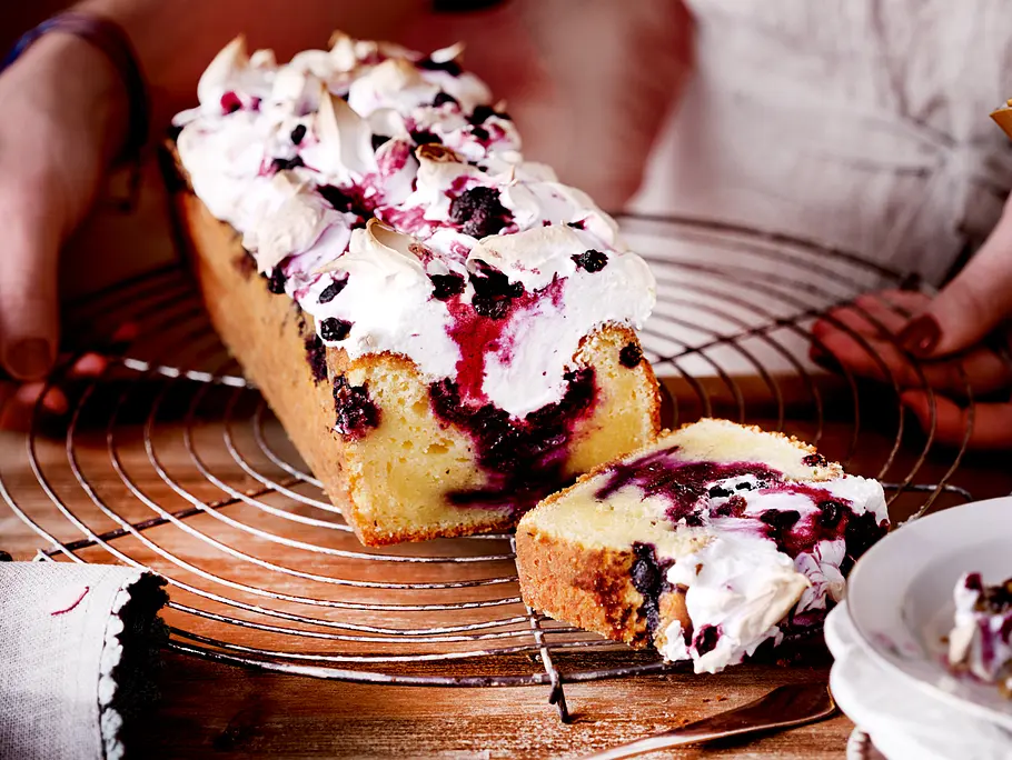 Heidelbeer-Baiser-Kastenkuchen Rezept Heidelbeer-Baiser-Kastenkuchen Rezept