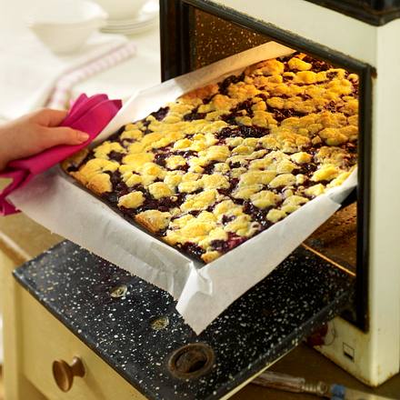 Heidelbeerkuchen mit Zuckerstreusel Rezept Heidelbeerkuchen mit Zuckerstreusel Rezept