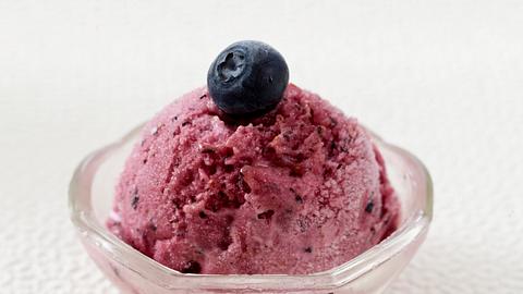 Heidelbeersorbet Rezept - Foto: House of Food / Bauer Food Experts KG