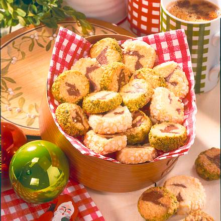 Heidesand mit Nougatfüllung Rezept Heidesand mit Nougatfüllung Rezept