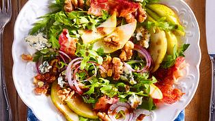 Herbstsalat mit Birnen und Walnüssen - Foto: LECKER @ Bauer Media Group
