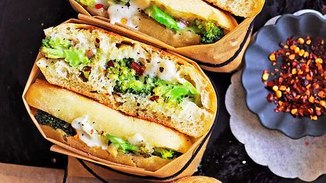 Herren der Lage Brokkoli-Toasties Rezept - Foto: House of Food / Bauer Food Experts KG
