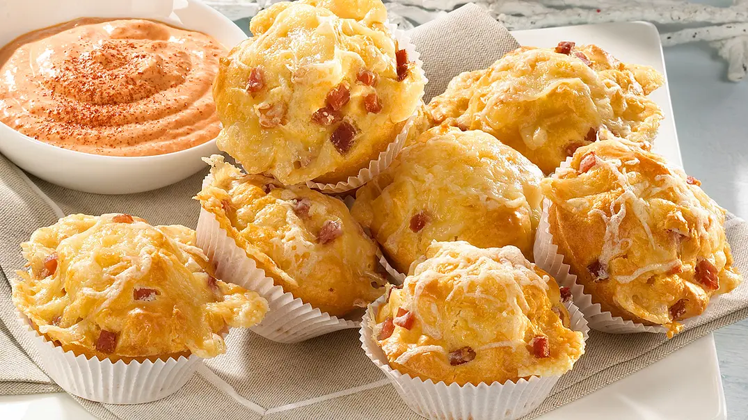 Herzhafte Käse-Muffins Rezept - Foto: LECKER @ Bauer Media Group Herzhafte Käse-Muffins Rezept - Foto: LECKER @ Bauer Media Group