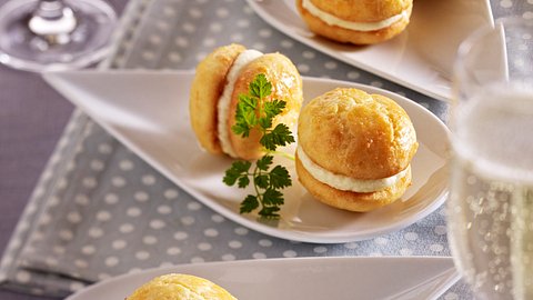 Herzhafte Whoopies mit Parmesancreme Rezept - Foto: House of Food / Bauer Food Experts KG