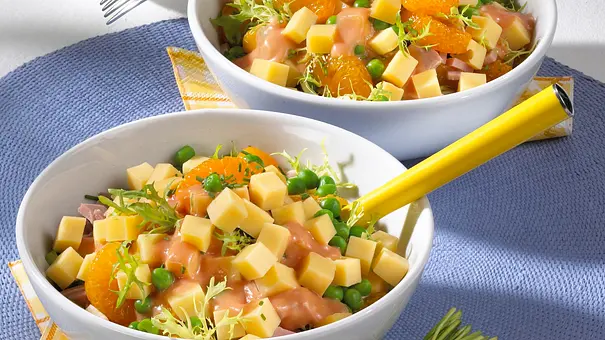 Herzhafter Käsesalat Rezept - Foto: LECKER @ Bauer Media Group