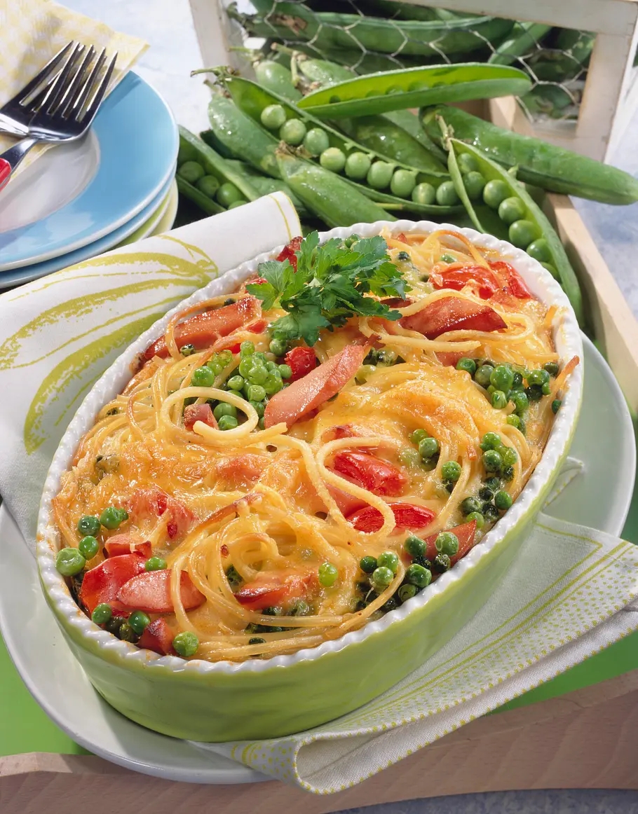 Herzhafter Makkaroni-Erbsen-Auflauf Rezept Herzhafter Makkaroni-Erbsen-Auflauf Rezept