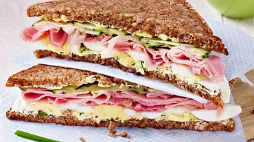 Herzhaftes Schlank-Sandwich Rezept - Foto: LECKER @ Bauer Media Group Herzhaftes Schlank-Sandwich Rezept - Foto: LECKER @ Bauer Media Group