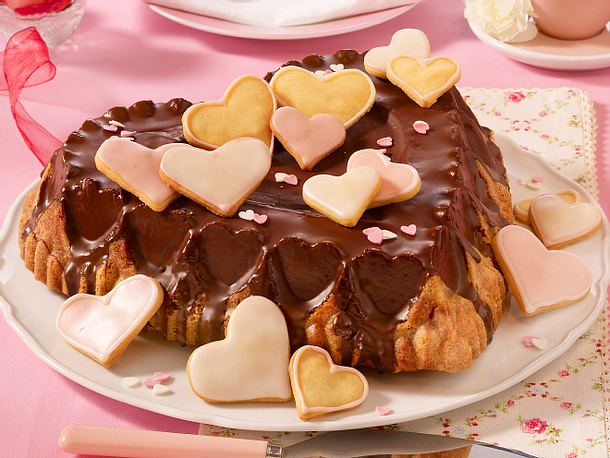 Herzkuchen mit Herzkeksen (Muttertag) Rezept