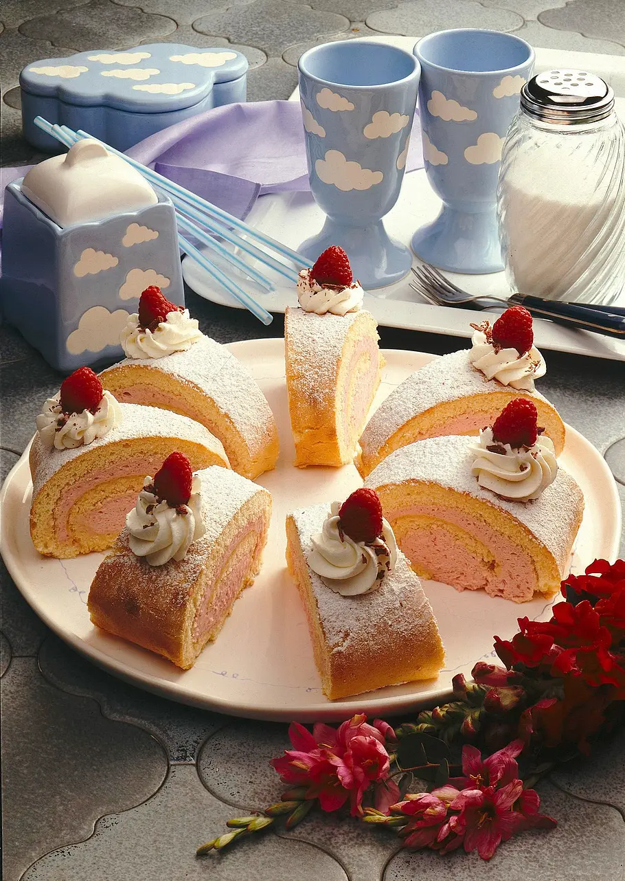 Himbeer-Biskuitrolle Rezept