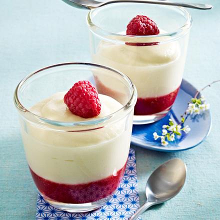 Himbeer-Gelee mit Zitronen-Mascarponen-Mousse Rezept