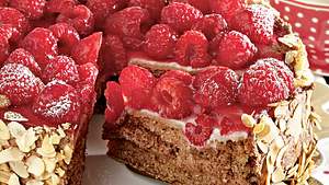 Himbeer-Marzipan-Torte Rezept - Foto: House of Food / Bauer Food Experts KG