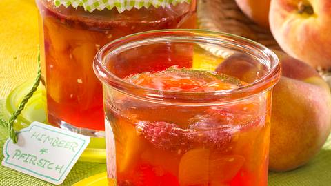 Himbeer-Pfirsich-Marmelade Rezept - Foto: House of Food / Bauer Food Experts KG