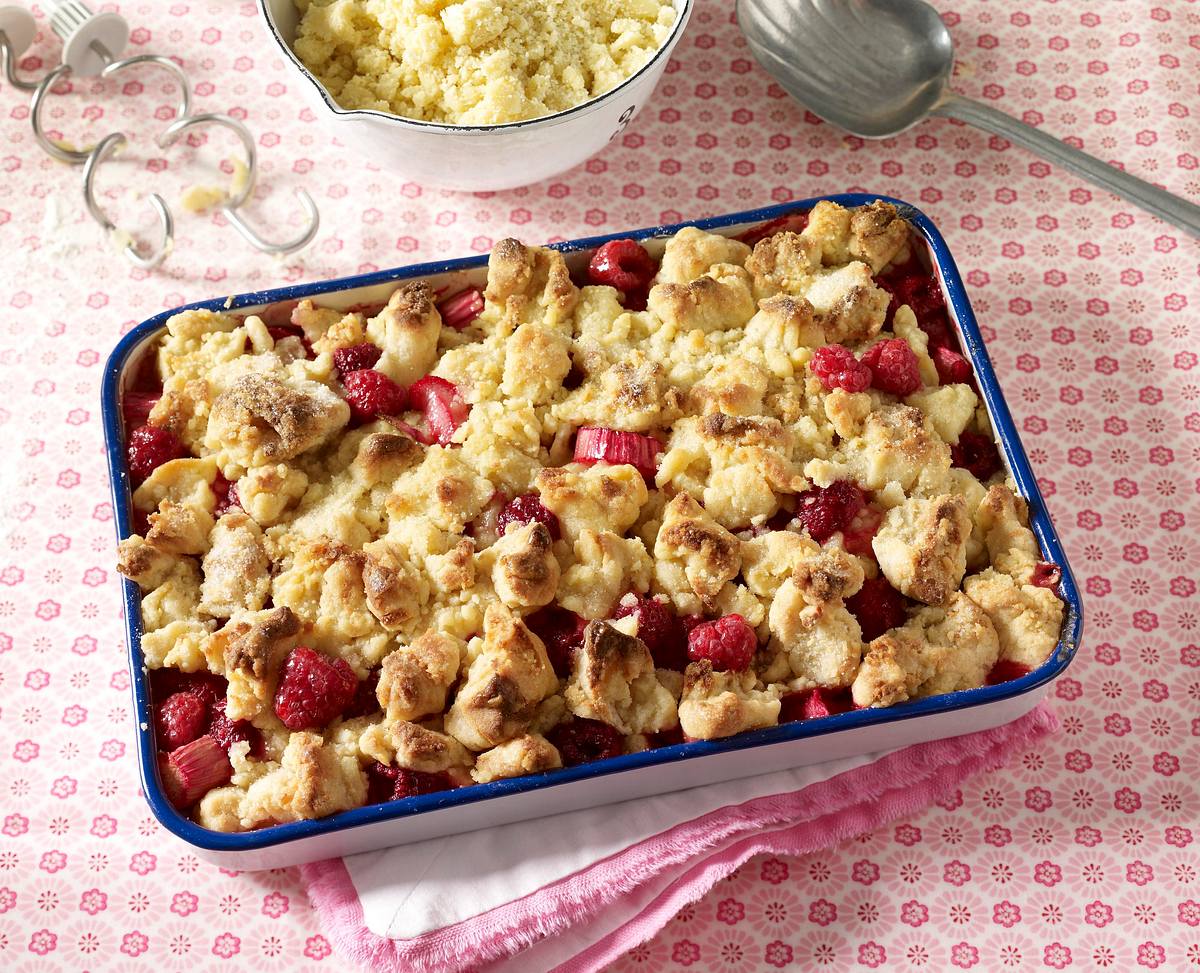 Himbeer-Rhabarber-Crumble Rezept