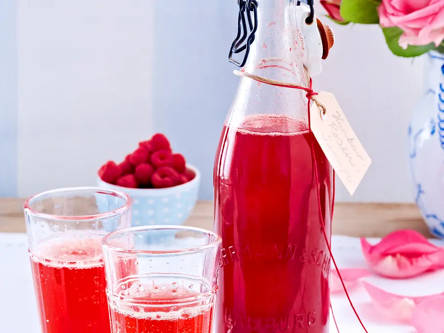 Himbeer-Rosen-Sirup Rezept Himbeer-Rosen-Sirup Rezept