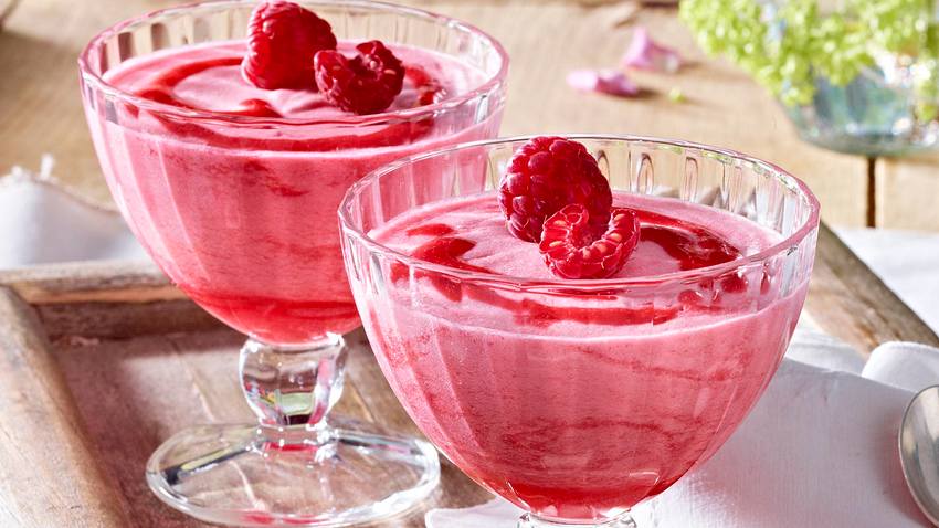 Himbeer-Sahne-Mousse Rezept - Foto: House of Food / Bauer Food Experts KG