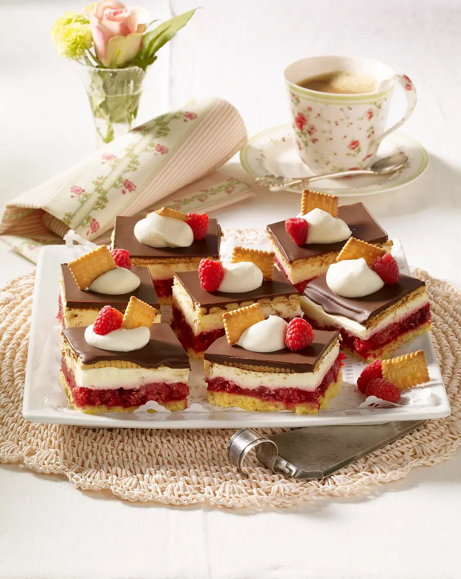 Himbeer-Vanille-Schnitten Rezept Himbeer-Vanille-Schnitten Rezept