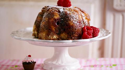Himbeeren mit Mohn Schüttelkuchen Rezept - Foto: House of Food / Bauer Food Experts KG