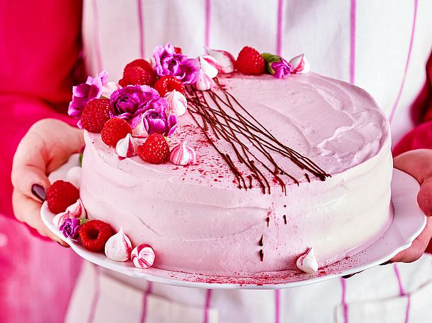 Himbeertörtchen mit Baiserküsschen Rezept Himbeertörtchen mit Baiserküsschen Rezept